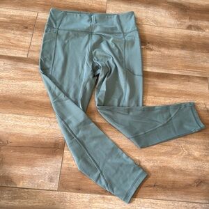 Like New: Victoria’s Secret Sport light blue leggings  size: 12